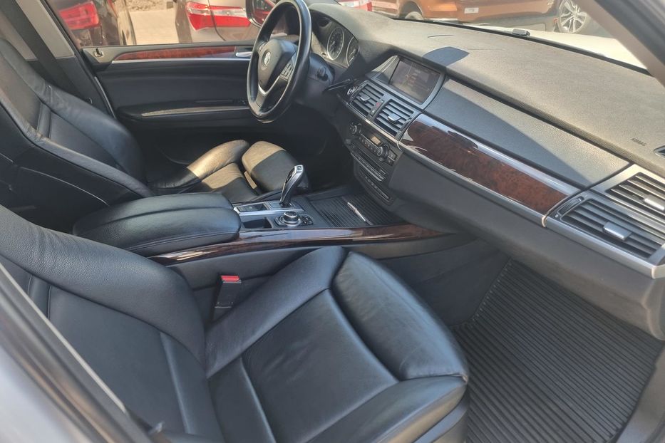 Продам BMW X5 Diesel 2012 года в Одессе