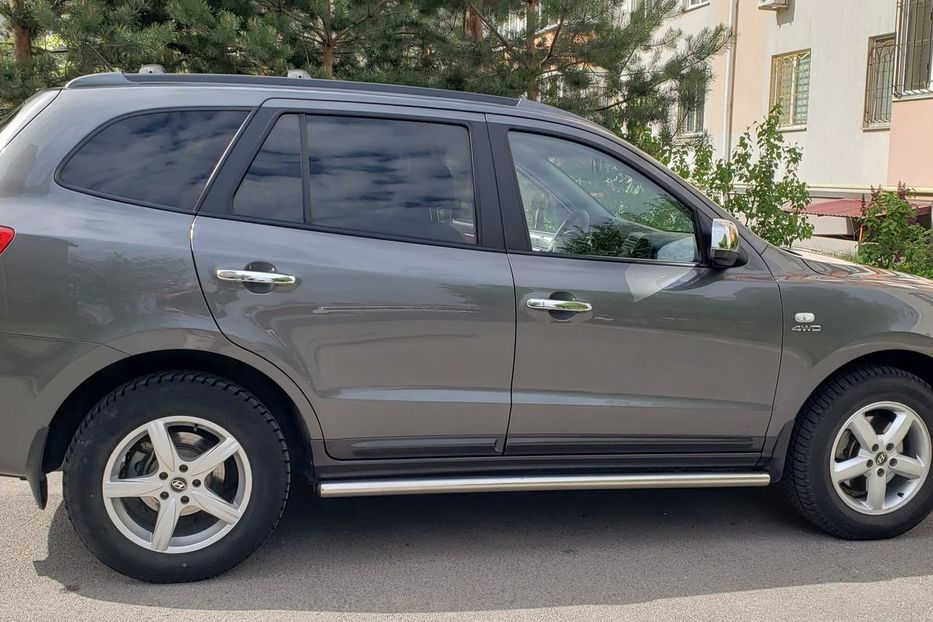Продам Hyundai Grand Santa Fe автомат 4*4 2007 года в Виннице