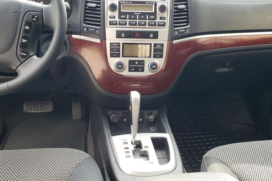 Продам Hyundai Grand Santa Fe автомат 4*4 2007 года в Виннице