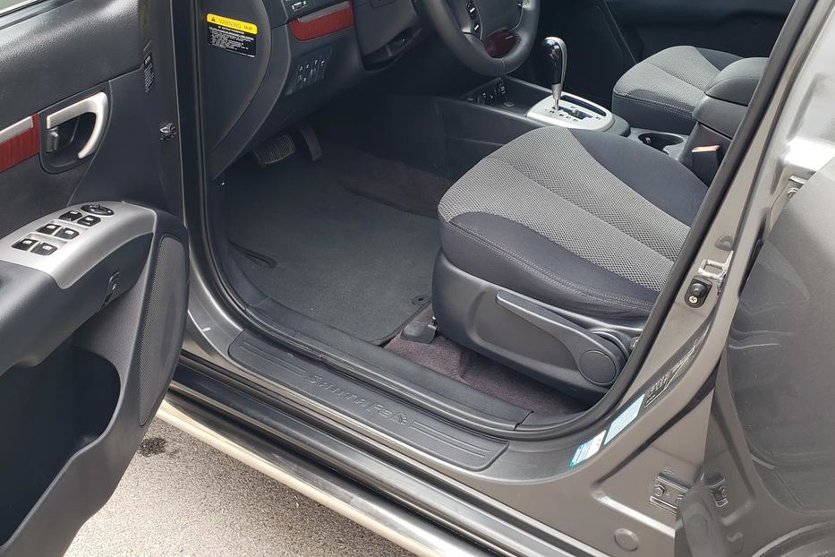 Продам Hyundai Grand Santa Fe автомат 4*4 2007 года в Виннице