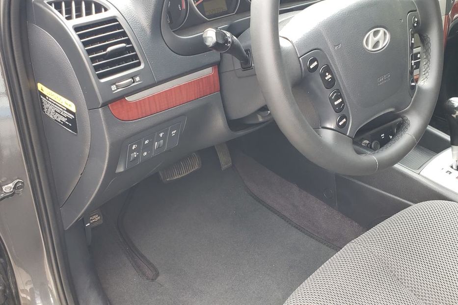 Продам Hyundai Grand Santa Fe автомат 4*4 2007 года в Виннице