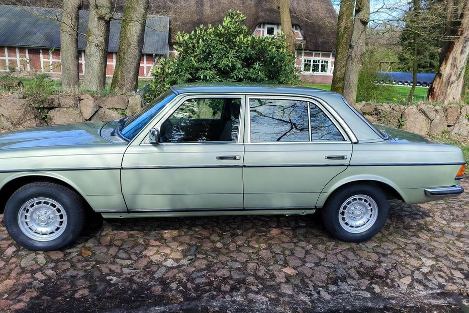 Продам Mercedes-Benz E-Class 123 1979 года в Львове