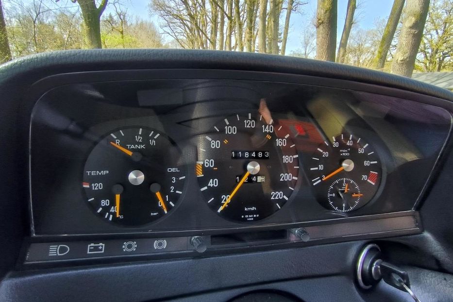 Продам Mercedes-Benz E-Class 123 1979 года в Львове