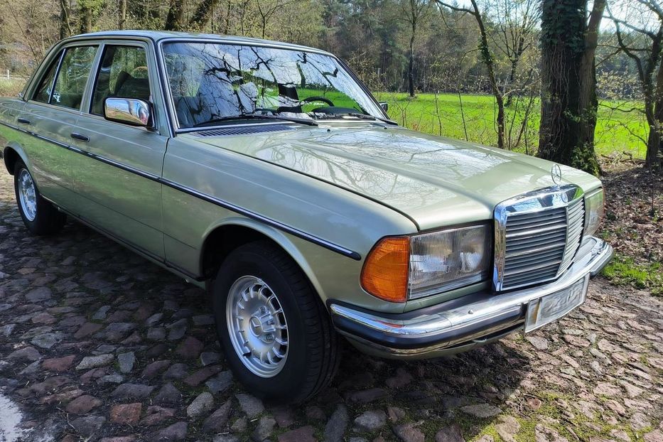 Продам Mercedes-Benz E-Class 123 1979 года в Львове