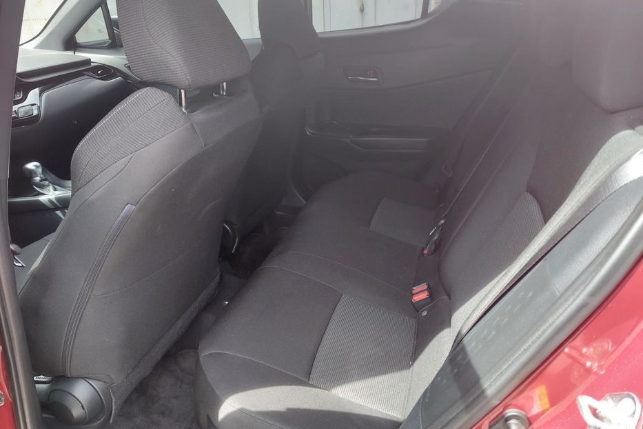 Продам Toyota C-HR Автомат 2018 года в Киеве
