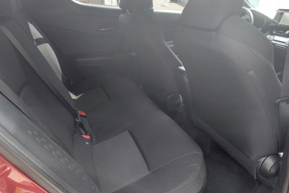Продам Toyota C-HR Автомат 2018 года в Киеве