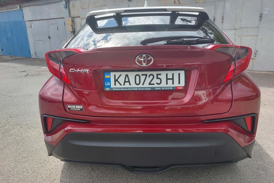 Продам Toyota C-HR Автомат 2018 года в Киеве