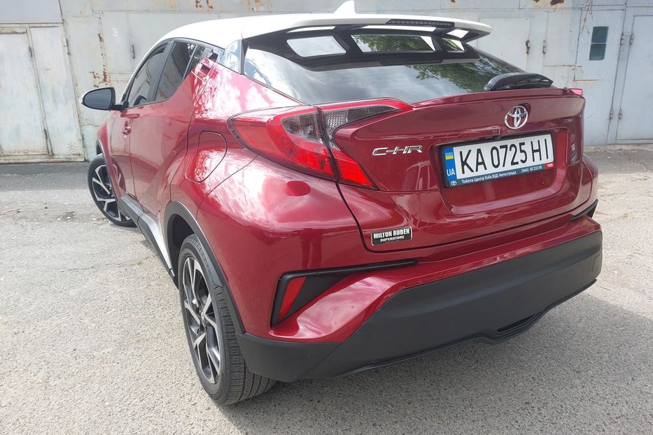 Продам Toyota C-HR Автомат 2018 года в Киеве