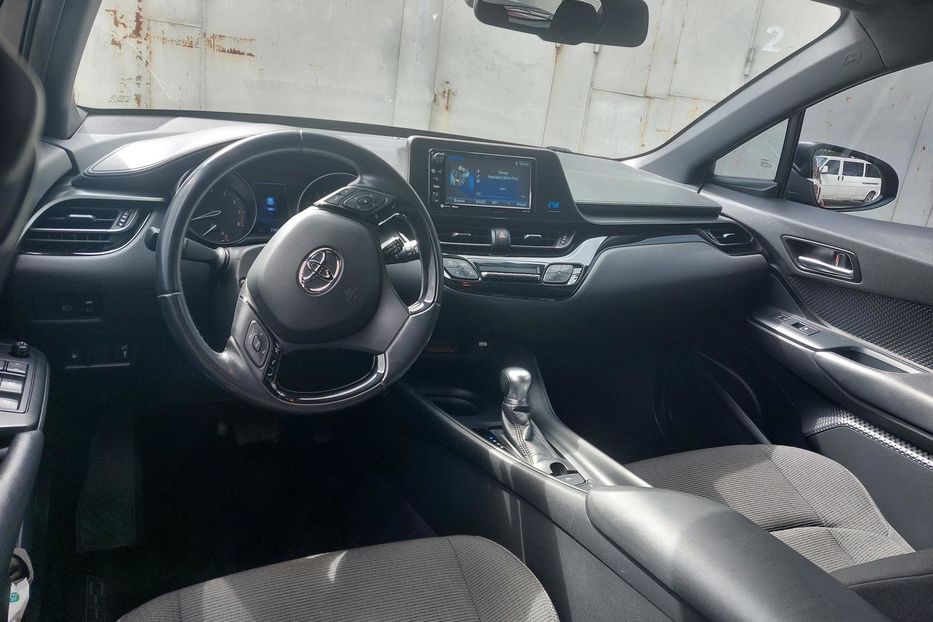 Продам Toyota C-HR Автомат 2018 года в Киеве