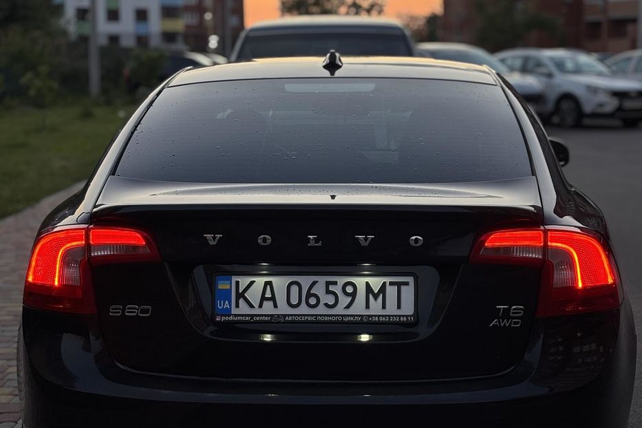 Продам Volvo S60 Summum 2012 года в Киеве