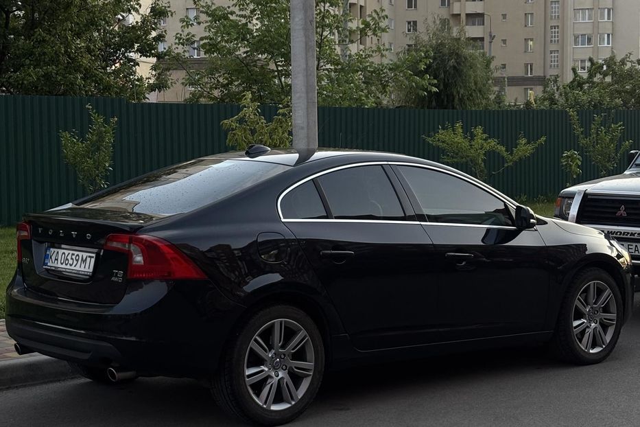 Продам Volvo S60 Summum 2012 года в Киеве