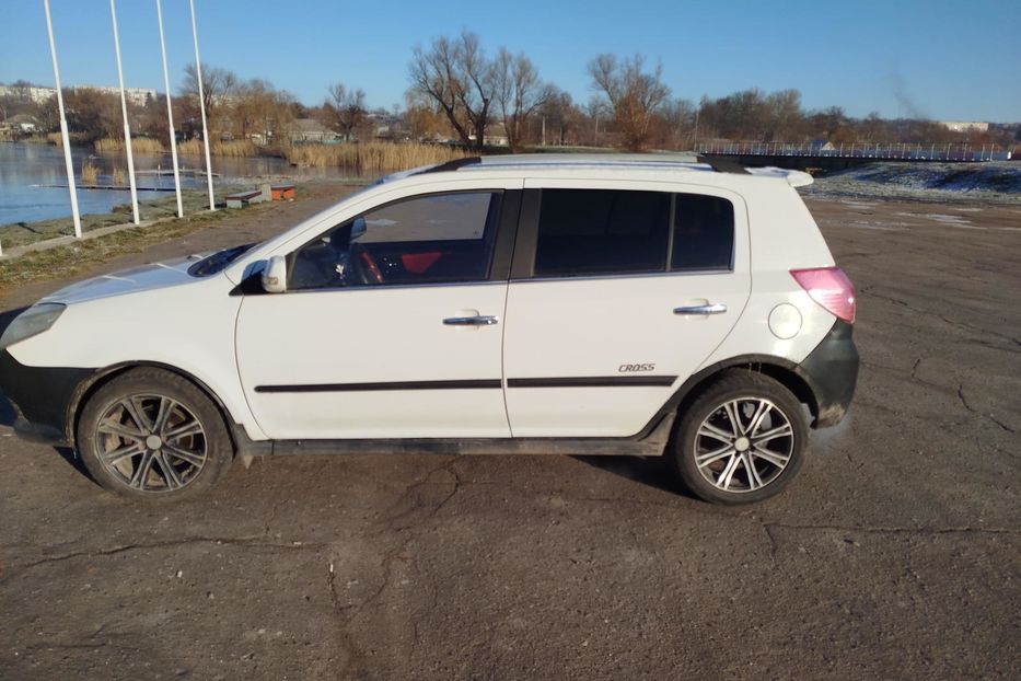 Продам Geely MK Cross 2013 года в г. Балта, Одесская область