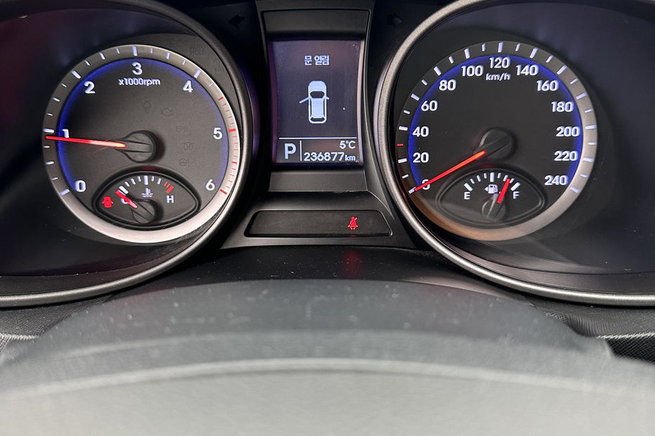 Продам Hyundai Santa FE 2014 года в г. Боярка, Киевская область