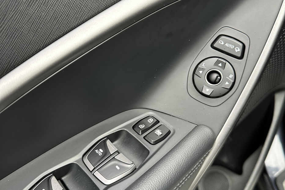 Продам Hyundai Santa FE 2014 года в г. Боярка, Киевская область