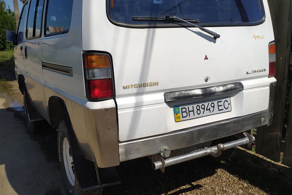 Продам Mitsubishi Delica L300 4х4 1993 года в Одессе