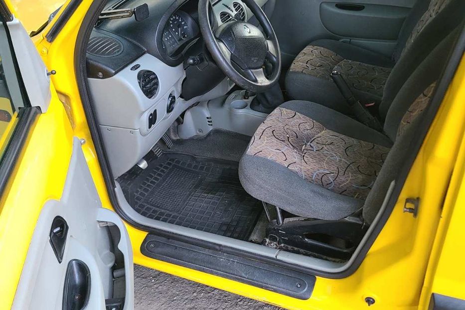 Продам Renault Kangoo пасс. 2003 года в Одессе