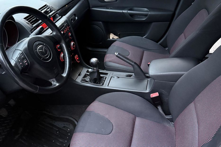 Продам Mazda 3 2004 года в Львове
