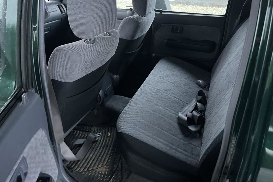 Продам Toyota Hilux 2002 года в г. Казатин, Винницкая область