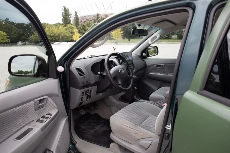 Продам Toyota Hilux 2006 года в г. Коростень, Житомирская область