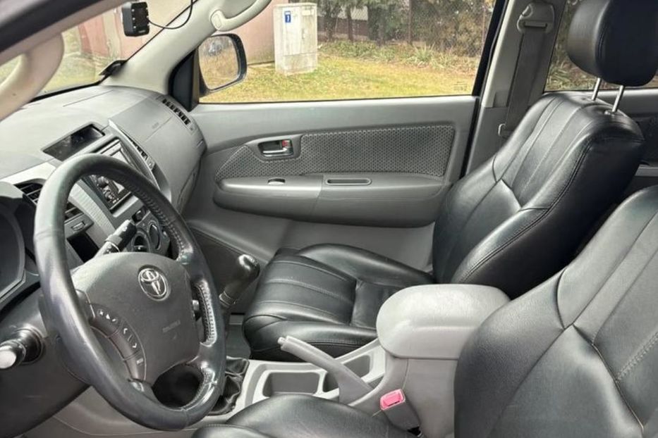 Продам Toyota Hilux 2009 года в г. Нововолынск, Волынская область