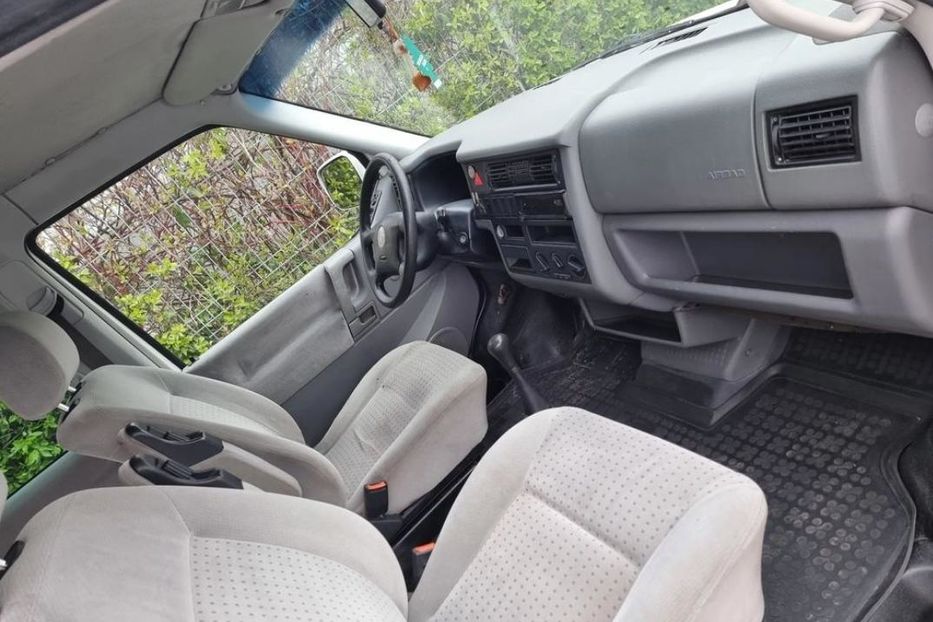 Продам Volkswagen Caravella 1998 года в Ивано-Франковске
