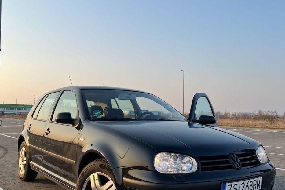 Продам Volkswagen Golf  VI 2002 года в Луцке