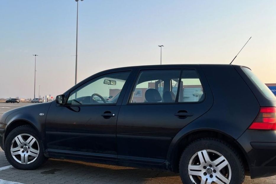 Продам Volkswagen Golf  VI 2002 года в Луцке