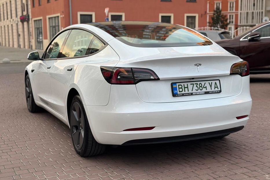 Продам Tesla Model 3 2022 года в Одессе