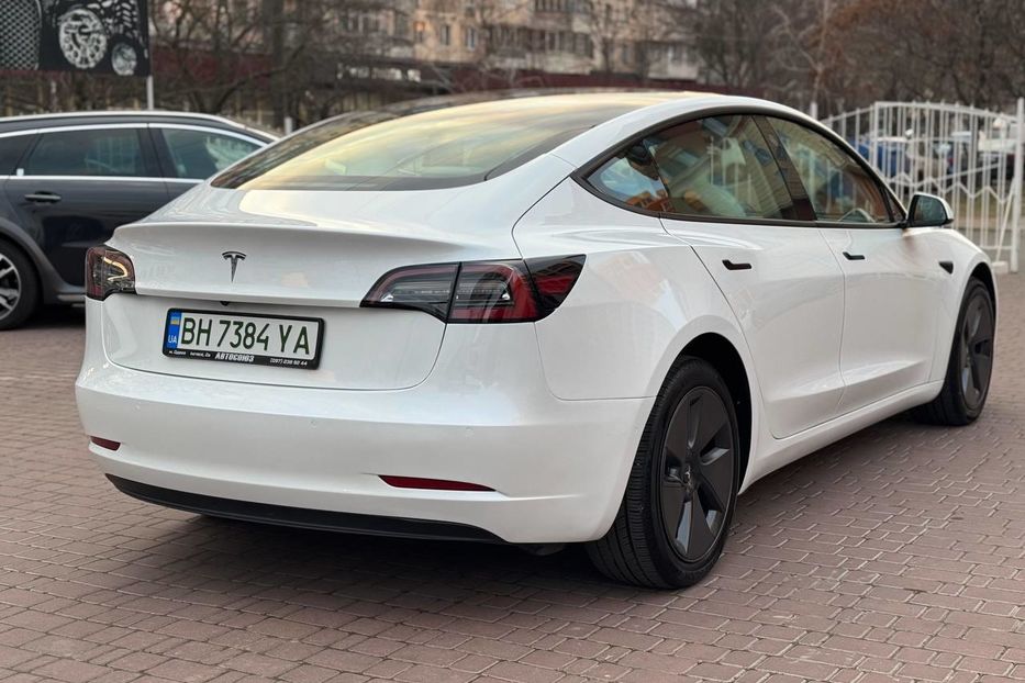 Продам Tesla Model 3 2022 года в Одессе