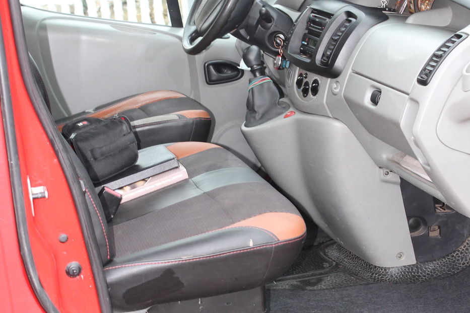 Продам Nissan Primastar пасс. 2004 года в Черновцах