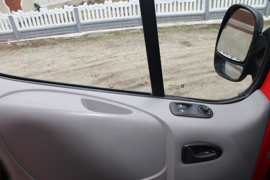 Продам Nissan Primastar пасс. 2004 года в Черновцах