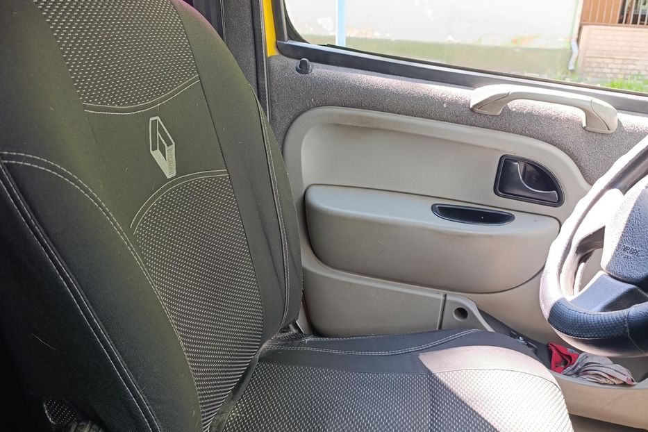 Продам Renault Kangoo пасс. 2004 года в Днепре