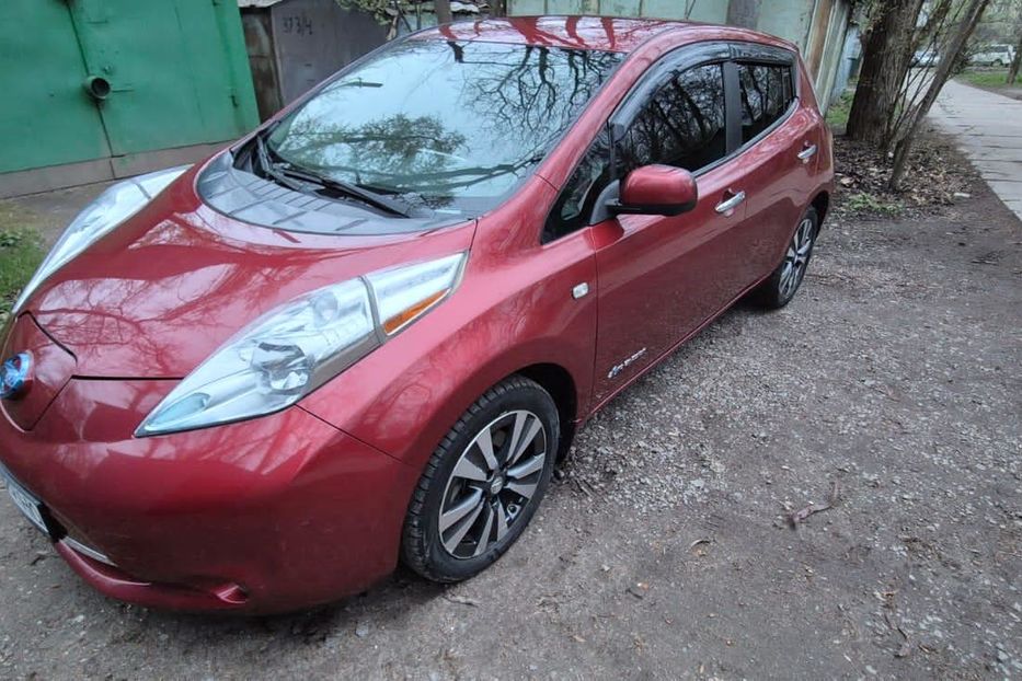 Продам Nissan Leaf 2015 года в Одессе