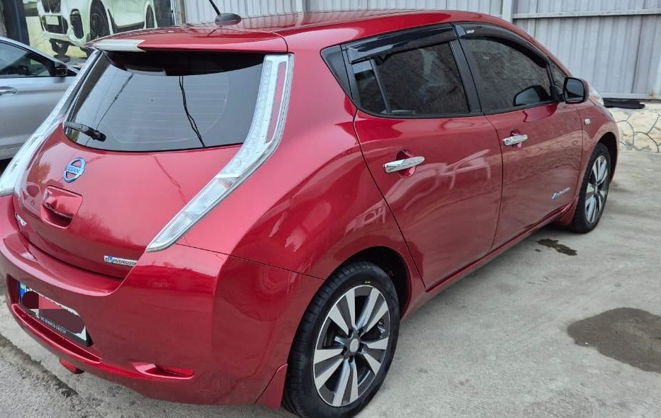 Продам Nissan Leaf 2015 года в Одессе