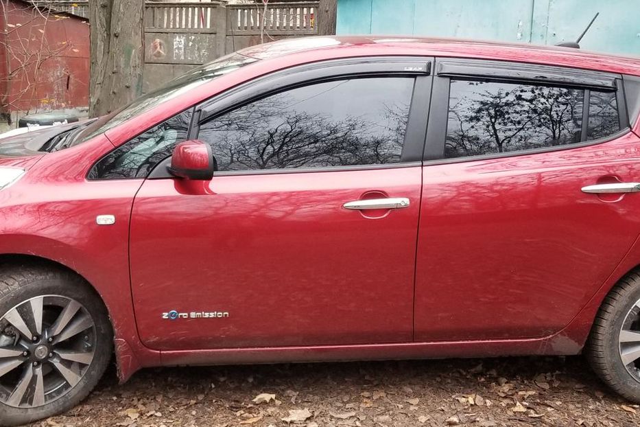 Продам Nissan Leaf 2015 года в Одессе