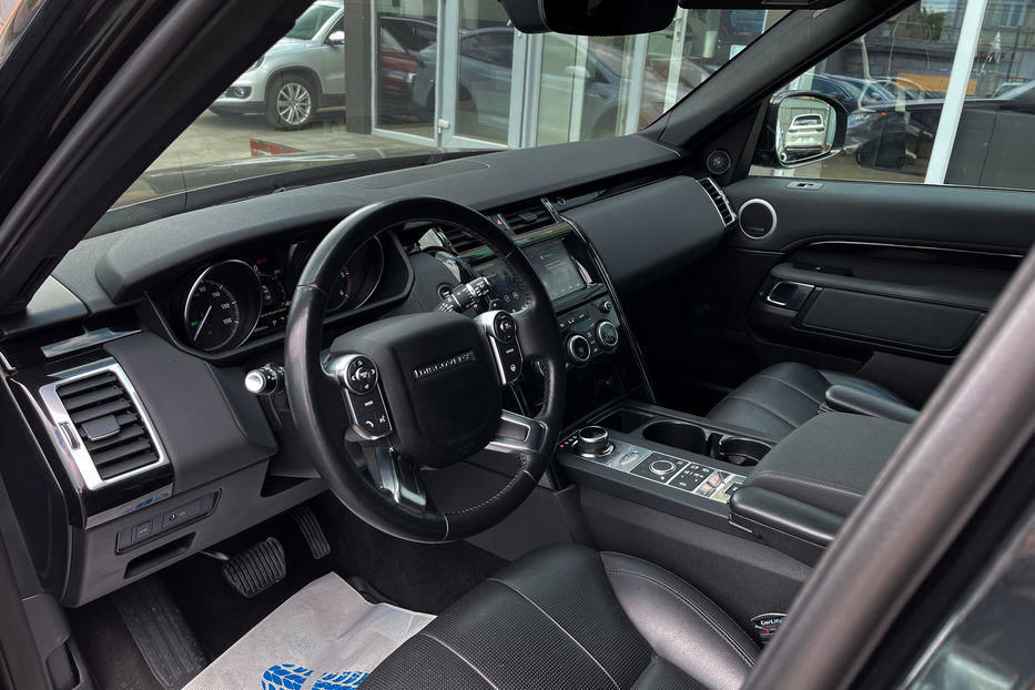 Продам Land Rover Discovery HSE 2018 года в Черновцах