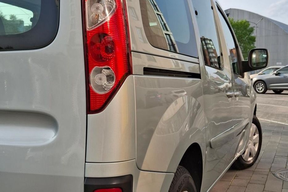Продам Renault Kangoo пасс. 1.6MPI LPG CRUISE Privilеge 2012 года в Луцке