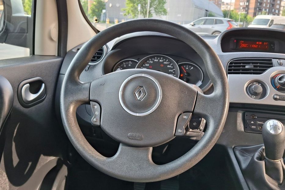 Продам Renault Kangoo пасс. 1.6MPI LPG CRUISE Privilеge 2012 года в Луцке