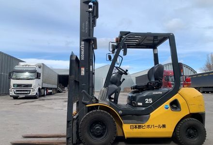 Продам Nissan FG погрузчик з бічним зсувом 2018 года в Львове