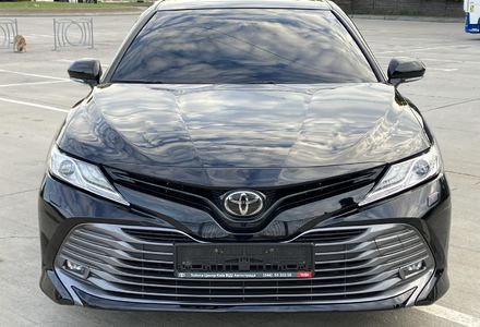 Продам Toyota Camry Premium  2018 года в Киеве