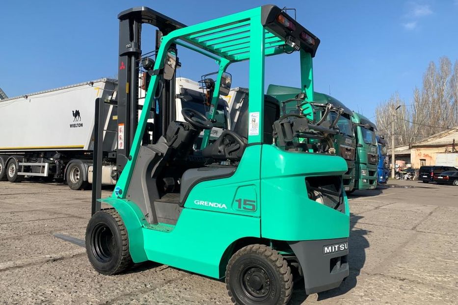 Продам Mitsubishi FG Автопогрузчик вилочный, на спарке пневмо, с мачтой триплекс 5.5 метров 2016 года в Полтаве
