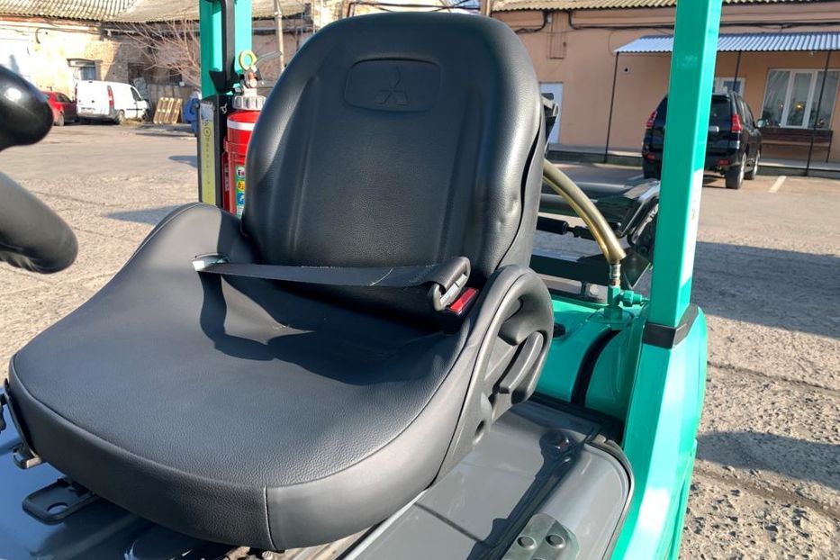 Продам Mitsubishi FG Автопогрузчик вилочный, на спарке пневмо, с мачтой триплекс 5.5 метров 2016 года в Полтаве