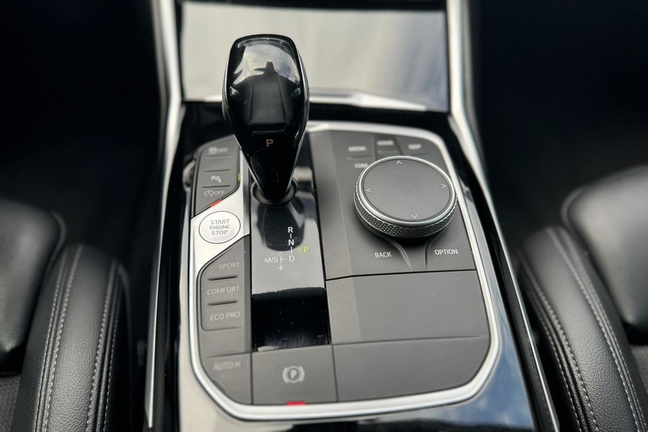 Продам BMW 320 G20 2019 года в Днепре