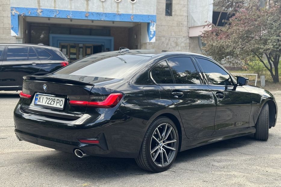Продам BMW 320 G20 2019 года в Днепре