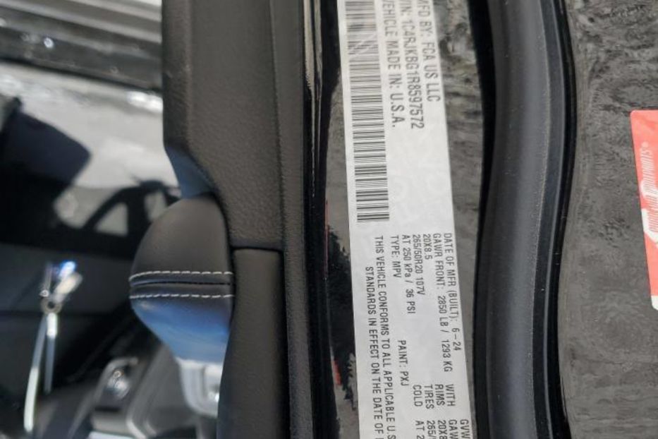 Продам Jeep Grand Cherokee 2024 года в Киеве
