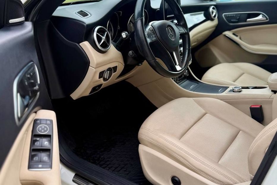 Продам Mercedes-Benz CLA 250 2014 года в Луцке