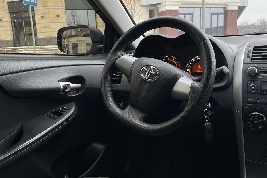 Продам Toyota Corolla 2011 года в г. Умань, Черкасская область