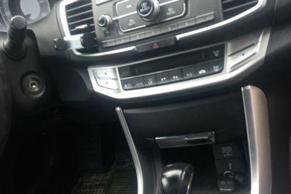 Продам Honda Accord спорт 2013 года в Киеве