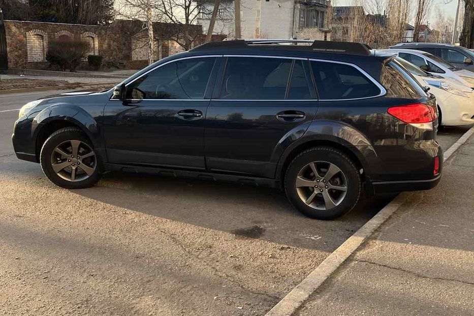 Продам Subaru Outback 2014 года в г. Кременчуг, Полтавская область