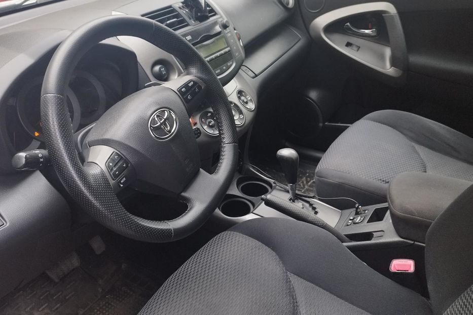 Продам Toyota Rav 4 2009 года в Харькове
